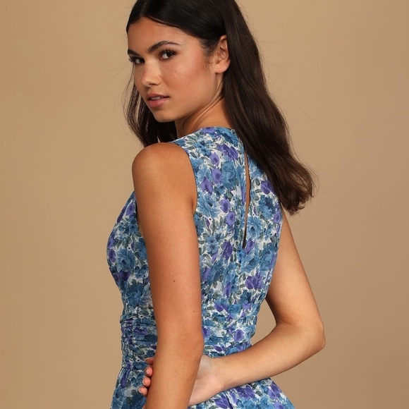 LULUS Sweet Type of Love Blue Floral Print Ruffle Tiered Mini Dress V-Neck Small - Picture 2 of 10